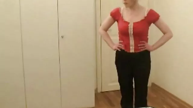 - فرشته پوره امیلی کانال تلگرامی فیلم سوپر سکسی گلو با خروس BDSM